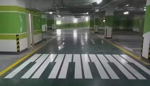 邱县仓库划线